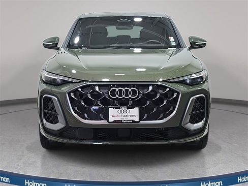 Certified 2025 Audi Q5 Prestige w/ 20" Wheel Package image 3