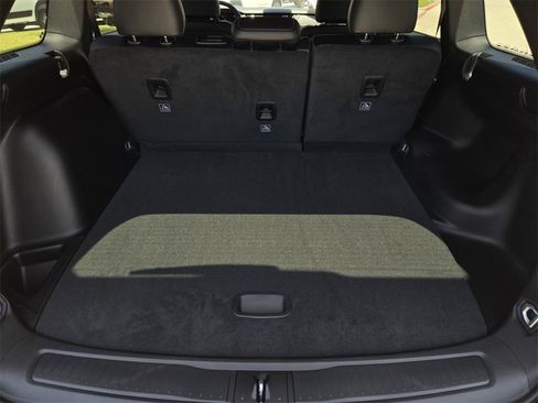 New 2025 Jeep Grand Cherokee Limited image 9