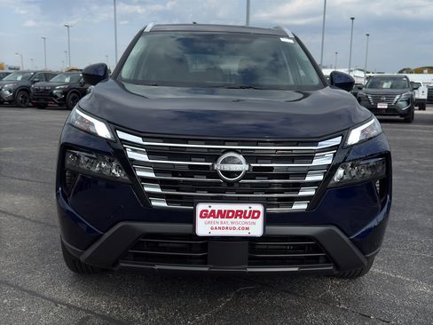 New 2026 Nissan Rogue SV w/ SV Premium Package image 3