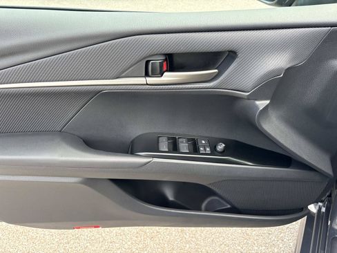 Used 2026 Toyota Camry SE FWD image 12