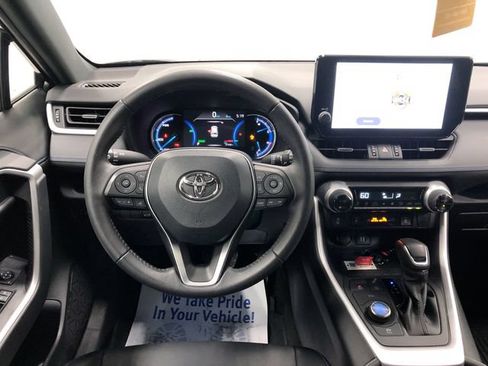 Used 2023 Toyota RAV4 XSE AWD/4WD image 15