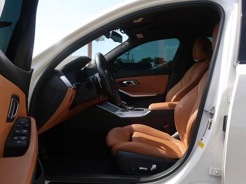 Used 2022 BMW M340i RWD image 15