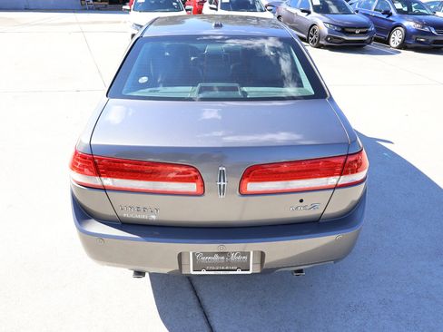 Used 2011 Lincoln MKZ image 6