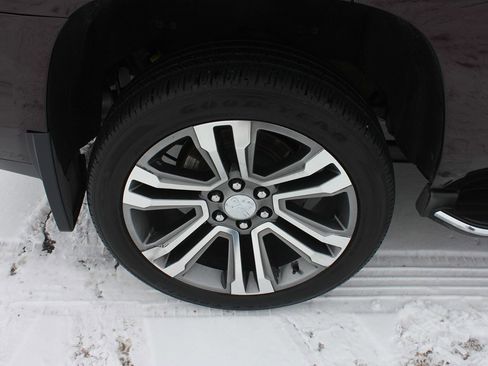 Used 2017 GMC Yukon Denali w/ Open Road Package image 60