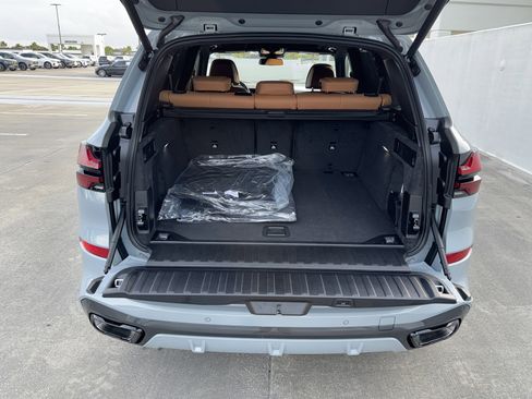 New 2026 BMW X5 sDrive40i w/ M Sport Package image 12