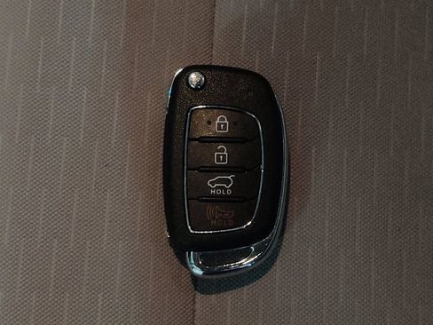 Used 2021 Hyundai Tucson SE FWD image 32