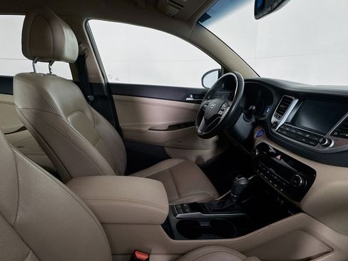 Used 2017 Hyundai Tucson SE Plus image 28