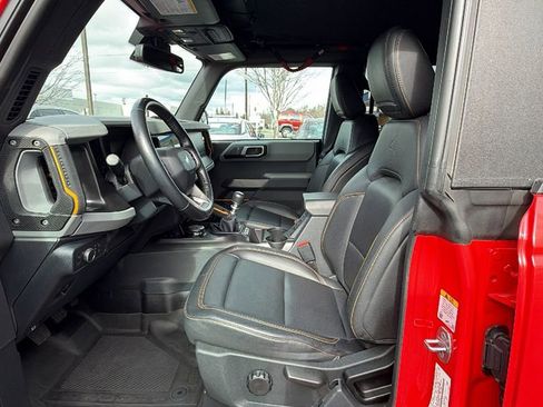 Used 2021 Ford Bronco Badlands image 32