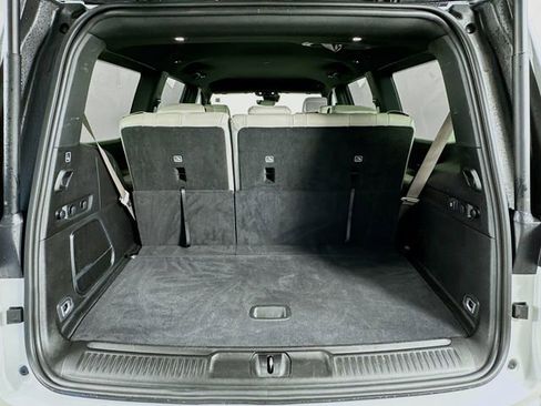 Used 2025 Jeep Wagoneer 4WD image 33