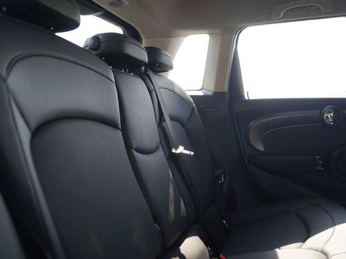 Used 2024 MINI Cooper 4-Door Hardtop FWD image 13