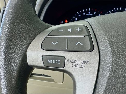Used 2009 Toyota Camry LE FWD image 8