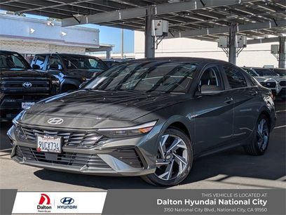 Used 2025 Hyundai Elantra Limited