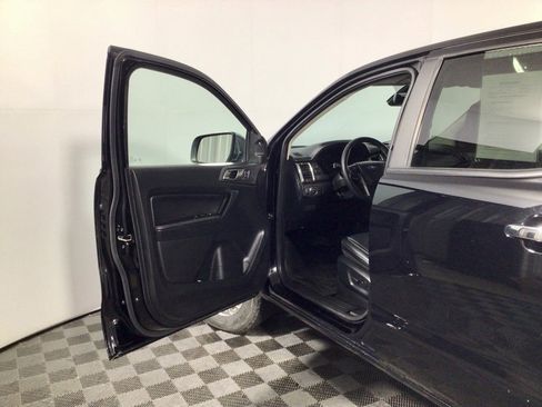 Used 2020 Ford Ranger Lariat w/ Equipment Group 501A Mid image 12