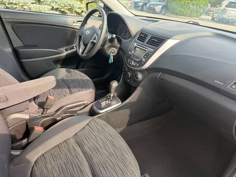Used 2017 Hyundai Accent SE FWD image 26