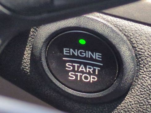 Certified 2022 Ford Escape SEL FWD image 28