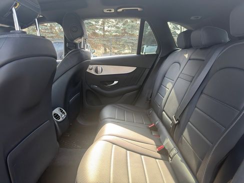 Used 2020 Mercedes-Benz GLC 300 4MATIC image 31