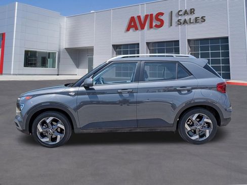 Used 2025 Hyundai Venue SEL FWD image 10