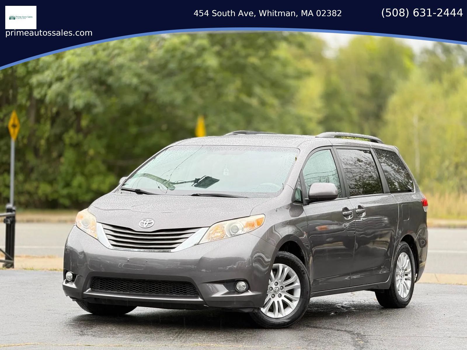Used 2011 Toyota Sienna XLE w/ Entertainment Pkg FWD image 1