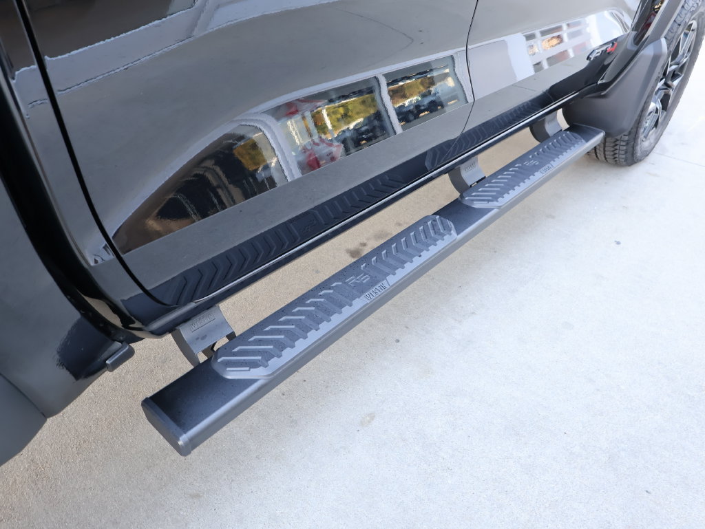 Used 2026 GMC Canyon AT4 w/ Off-Road Front Bumper Package AWD/4WD image 34