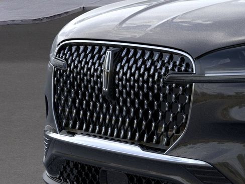 New 2026 Lincoln Aviator 2WD image 17