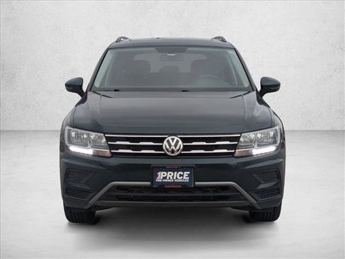 Used 2019 Volkswagen Tiguan SE w/ Panoramic Sunroof Package image 2