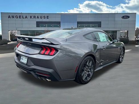 New 2026 Ford Mustang GT Premium w/ GT Performance Package RWD image 7