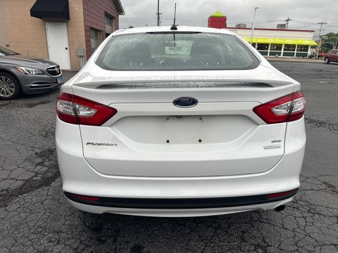 Used 2015 Ford Fusion SE w/ Equipment Group 201A FWD image 4