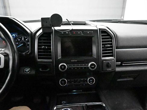 Used 2019 Ford Expedition Max Limited w/ Equipment Group 301A AWD/4WD image 13