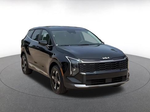 Used 2026 Kia Sportage LX AWD/4WD image 3