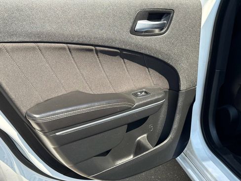 Used 2018 Dodge Charger GT image 29