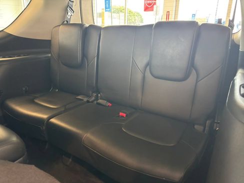 Used 2024 Nissan Armada SL w/ Captain's Chairs Package AWD/4WD image 28