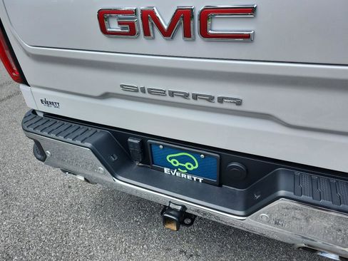 Certified 2025 GMC Sierra 1500 SLT w/ SLT Premium Plus Package AWD/4WD image 4