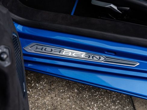 Used 2023 Lamborghini Huracan Tecnica image 27