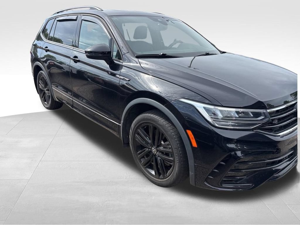 Used 2022 Volkswagen Tiguan SE R-Line AWD/4WD image 5
