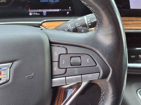 Used 2023 Cadillac Escalade Premium Luxury AWD/4WD image 37