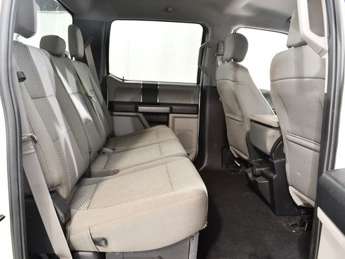 Used 2019 Ford F250 XLT w/ Snow Plow Prep Package AWD/4WD image 19