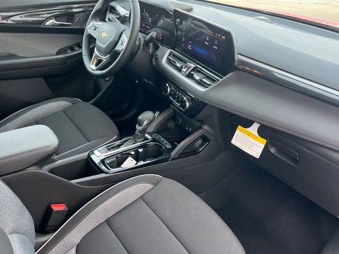 New 2026 Chevrolet TrailBlazer LT w/ Convenience Package FWD image 13