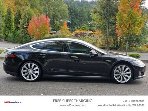 Used 2013 Tesla Model S Performance image 9