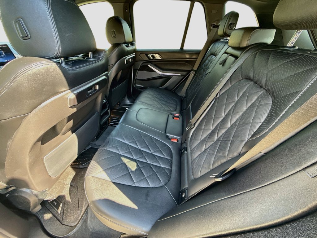 Used 2025 BMW X5 sDrive40i w/ M Sport Package RWD image 29