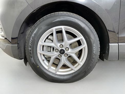 Used 2023 Ford Edge SEL image 33