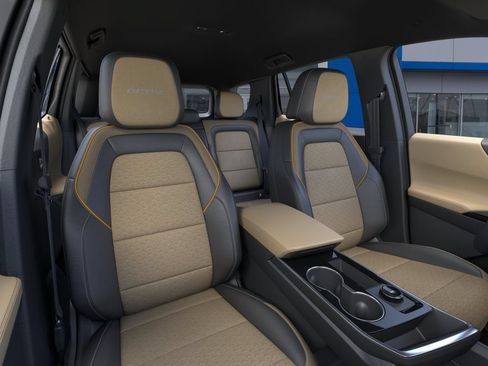 New 2027 Chevrolet Equinox ACTIV w/ Safety and Technology Package AWD/4WD image 16