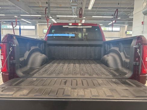 Used 2025 RAM 1500 Big Horn AWD/4WD image 16