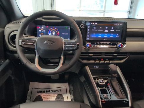 New 2026 Chevrolet Colorado Trail Boss AWD/4WD image 17