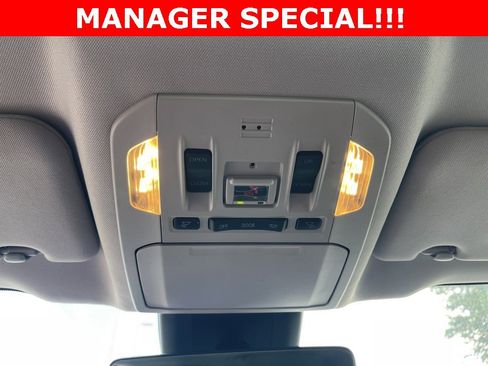 Used 2023 Toyota Highlander XLE image 30