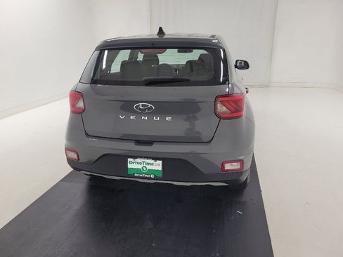 Used 2021 Hyundai Venue SE FWD image 7