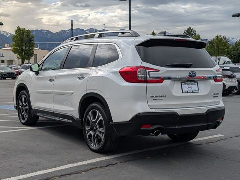 Used 2025 Subaru Ascent Touring AWD/4WD image 5