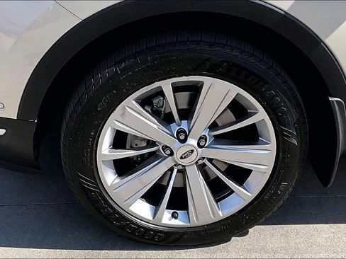 Used 2018 Ford Explorer Limited w/ Equipment Group 301A AWD/4WD image 35