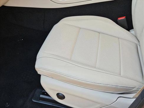 New 2026 Mercedes-Benz GLE 350 4MATIC image 4