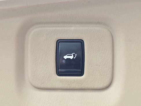 Used 2014 Nissan Pathfinder SL AWD/4WD image 53