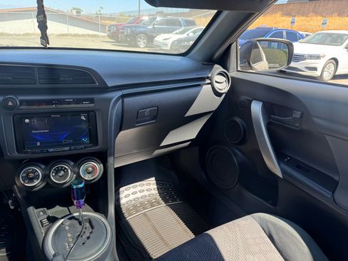 Used 2011 Scion tC image 19